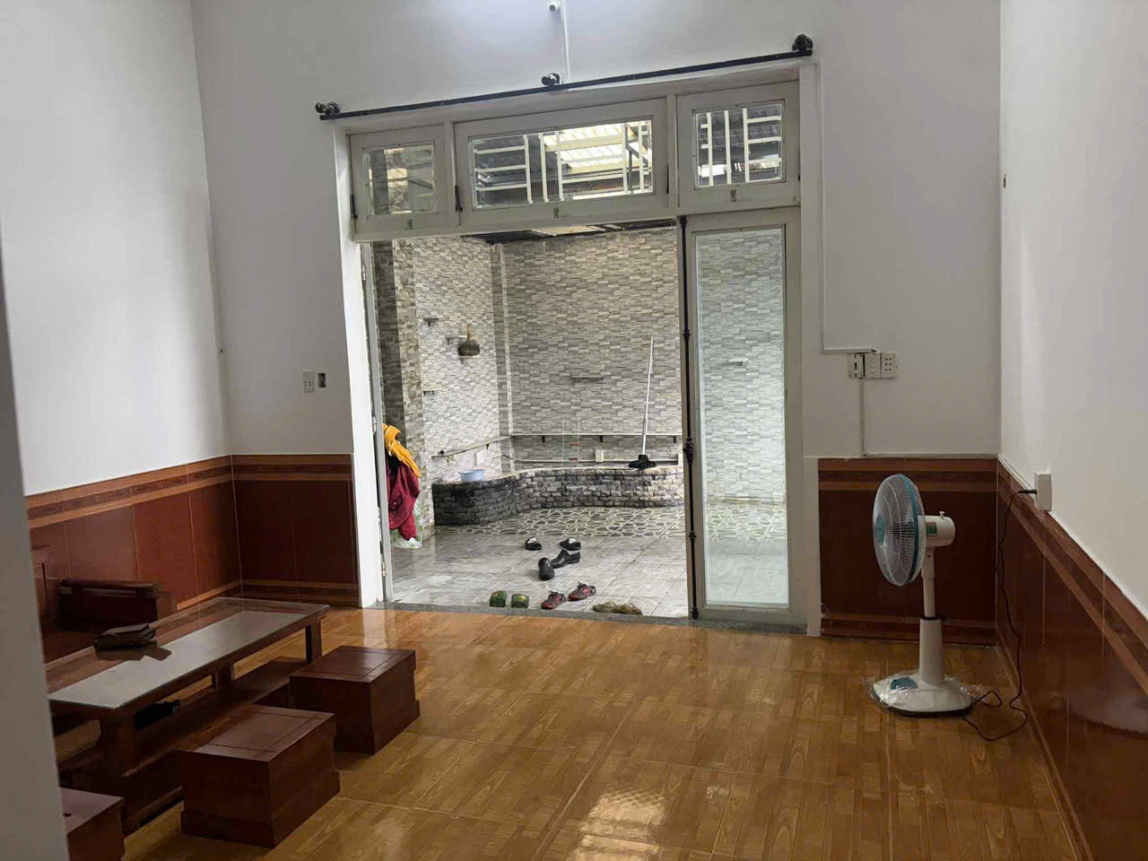 DIỆN TÍCH LỚN 121 m2 ĐƯỜNG OTO VÀO TẬN CỬA Nhà 2 tầng đầy đủ công năng 2.15 tỷ