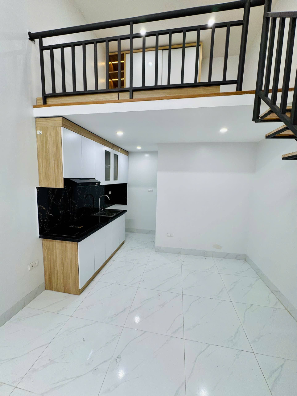 BÁN NHÀ 1 TẦNG, 2 PHÒNG NGỦ, HOÀNG VĂN THỤ - GIÁ CHỈ 1.6 TỶ