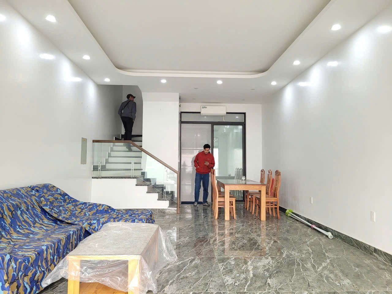 Bán nhà liền kề Hoàng Huy Sở Dầu 51m² full thổ cư ngang 5m giá 6.3 tỷ tại Phường Hồng Bàng