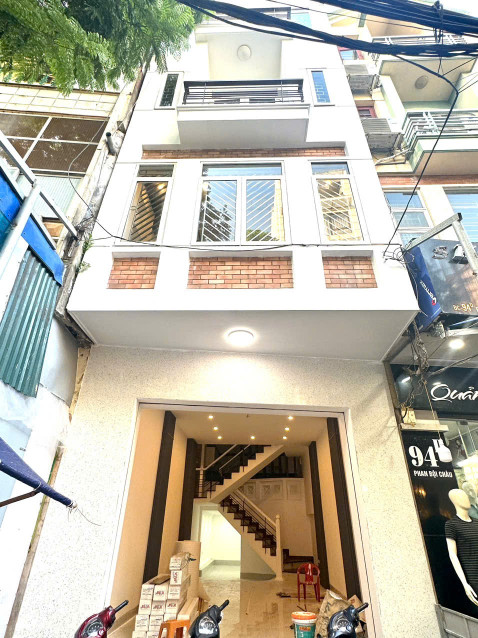 Bán nhà 50m²,  4 tầng . ngang 4,25m, mặt đường Phan Bội Châu. , giá 13.9 tỷ Phường Hồng Bàng. liên hệ 0362558882