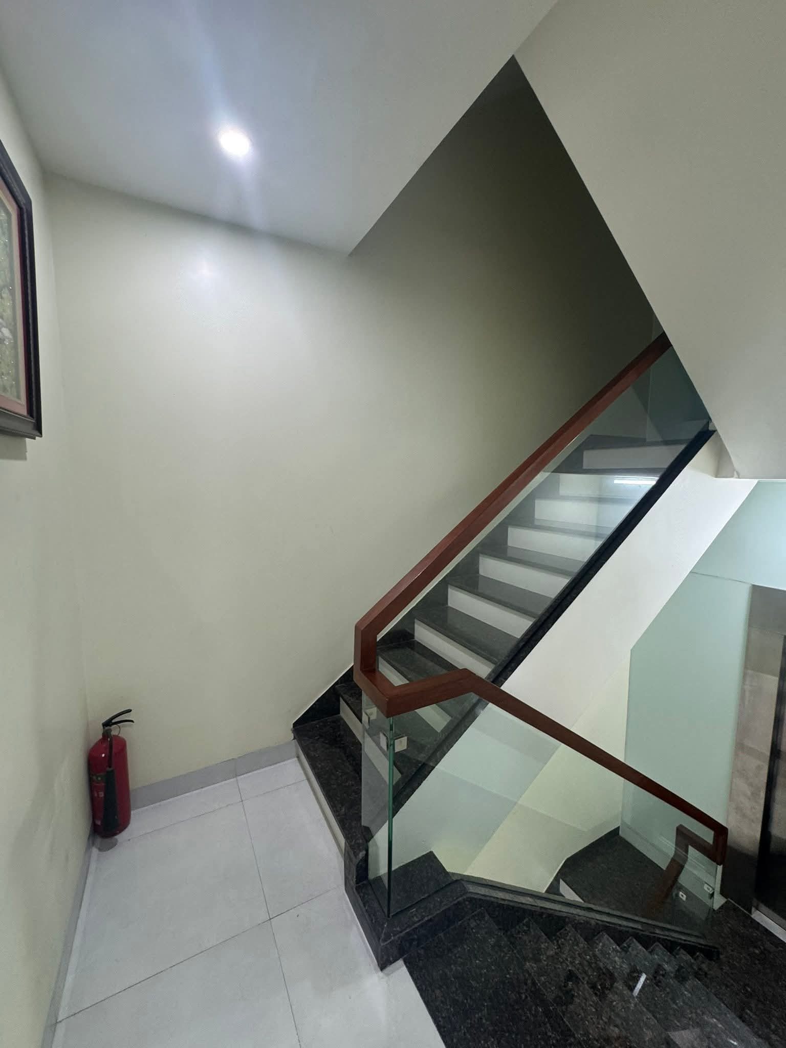 Bán Nhà riêng 67m² thổ cư 67m² giá 12.5 tỷ tại Phường Hồng Bàng Hải Phòng