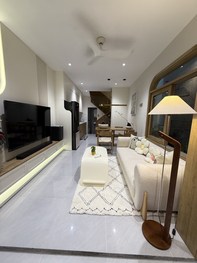 BÁN NHÀ PHỐ BẠCH ĐẰNG – 39m² – NHÀ DÂN XÂY – FULL NỘI THẤT – HƠN 7 TỶ