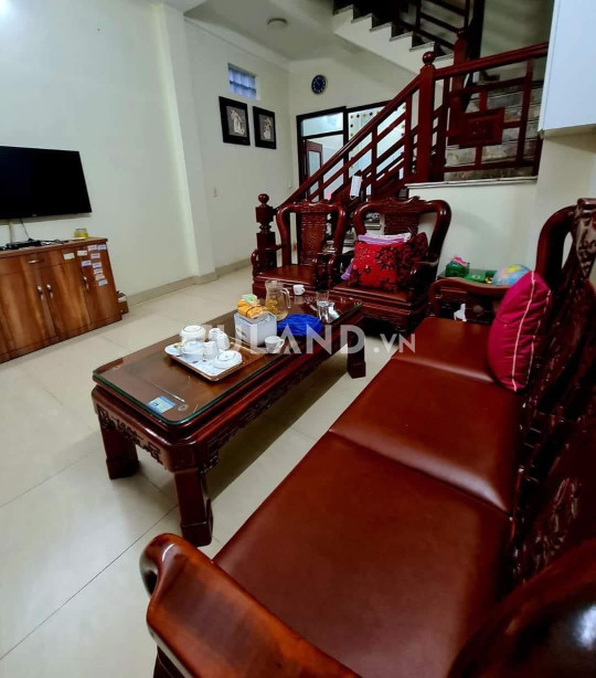 BÁN NHÀ 3 TẦNG, Đồi ngân hàng trung tâm gần  cầu kênh liêm,Hồng Hải,Hạ Long