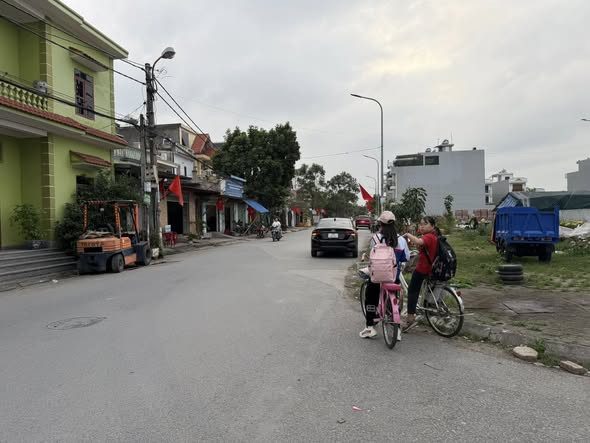 Bán đất sát mặt đường Trương Văn Lực, khu tái định cư Đống chuối , Hồng Bàng, hải phòng -Lh 0398787284