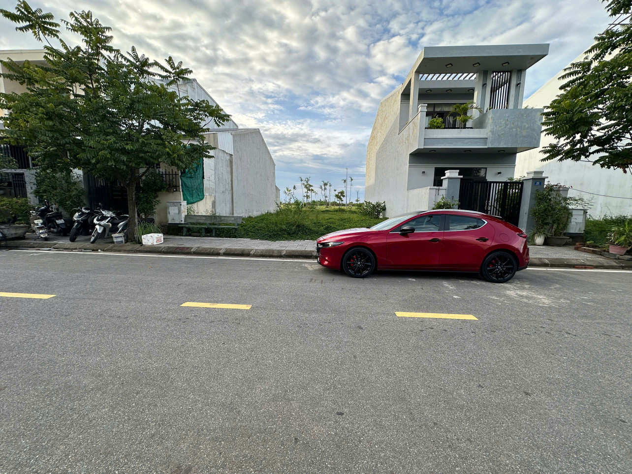 NHANH TAY SỞ HỮU ĐẤT RẺ - DT 100m  KQH Hương Sơ , Nguyễn Văn Linh - TP Huế