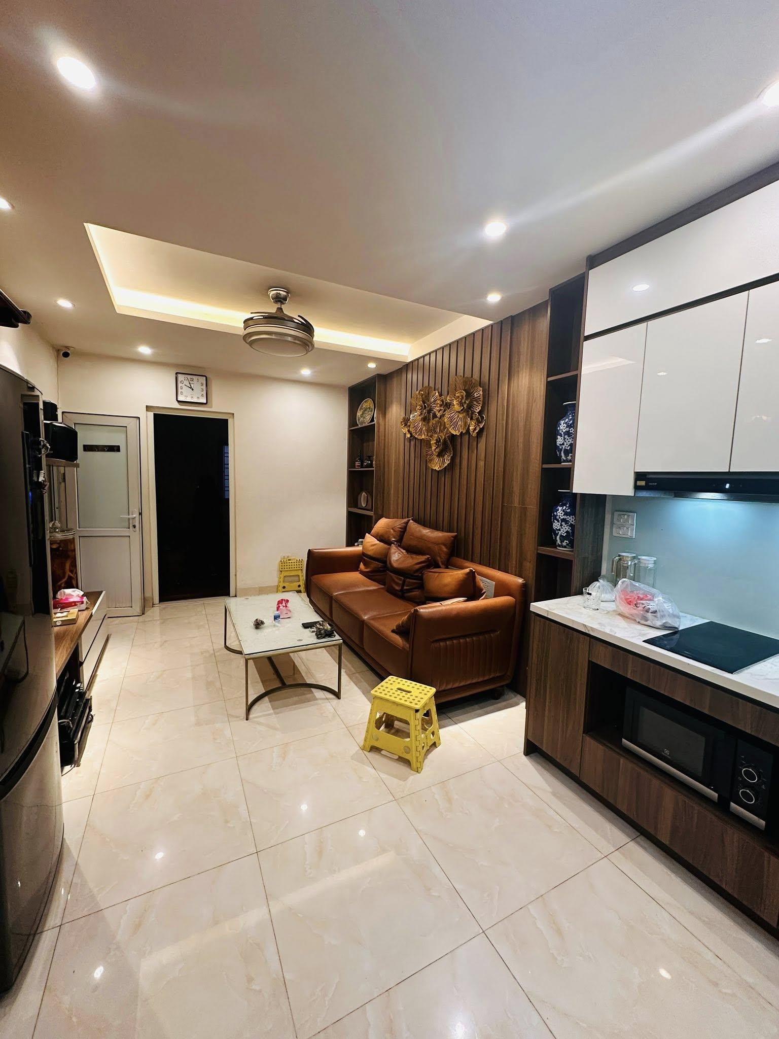 Cho Thuê Chung Cư 65M² 2 Ngủ - Full Đồ Mới - Giá Thuê 10,5tr / Ngõ Đại Đồng - Khâm Thiên - Đống Đa