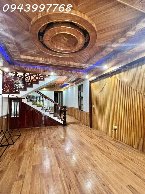NHÀ ĐẸP 3 TẦNG ỐP GỖ - HƯỚNG TÂY BẮC- KHUÊ TRUNG - CẨM LỆ - ĐÀ NẴNG GIÁ 7,5 TỶ