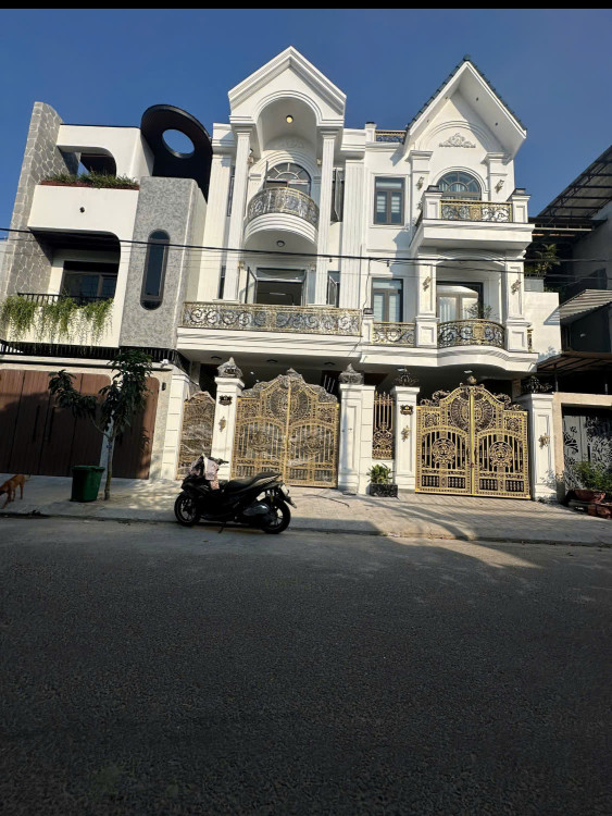 + Trung Tâm Cẩm lệ, nhà 2,5 tầng mới đẹp, Lê Kim Lăng, đường 7,5m lề 9m, sát lê đại hành và ông ích đường.