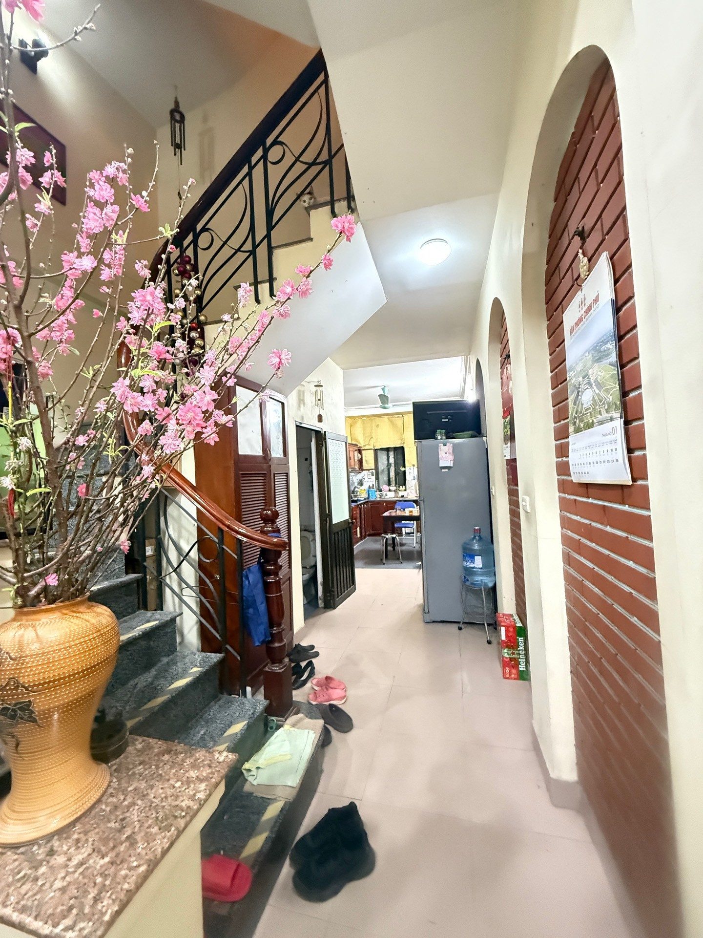 Bán nhà Vương Thừa Vũ - Thanh Xuân – Giá 17.5 tỷ – DT 50m² x 4 tầng – ô tô vào nhà, mặt ngõ, khu quân đội