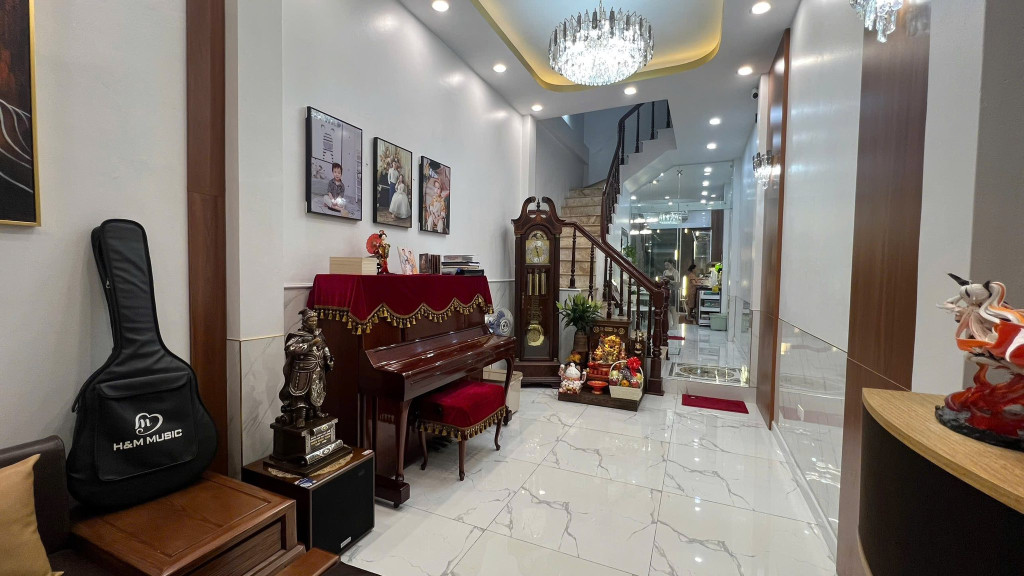 Nhà Đep!  Khương Đình,Ngõ Kinh Doanh,Gần Phố,DT: 63m2 x 4Tầng,Giá:12.68 tỷ Thanh Xuân