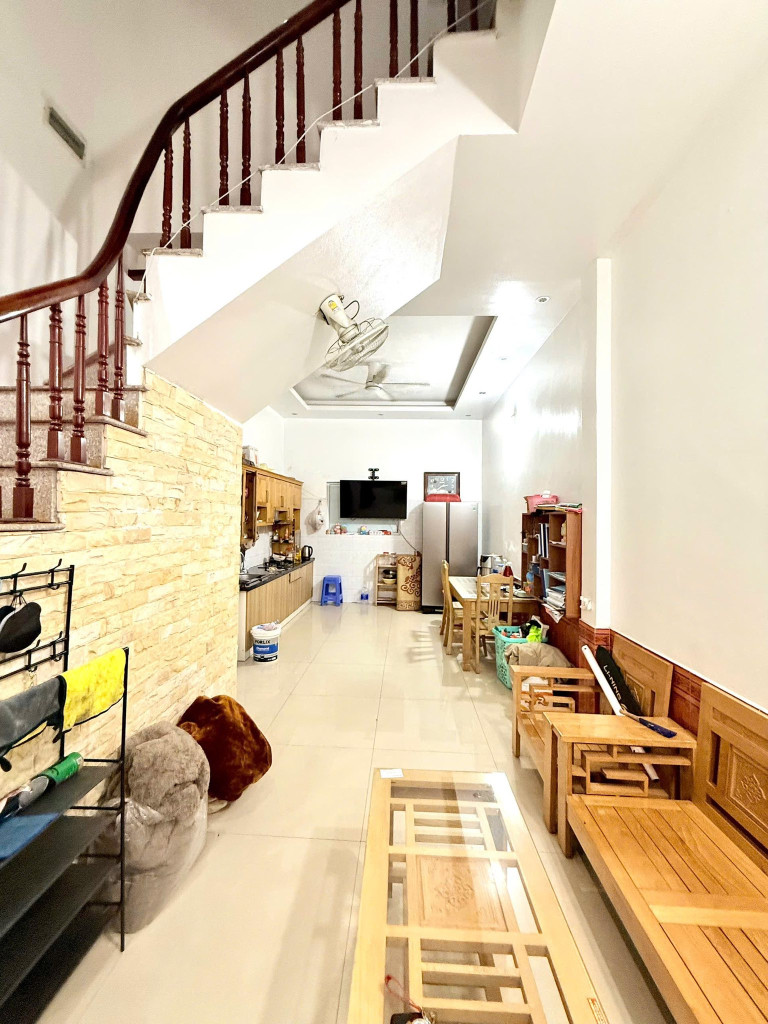 Bán Nhà!  Nguyễn Ngọc Nại,Oto 7 chỗ đỗ cửa,DT:42m2 x 5Tầng,mt: 4m,Giá:12.8 tỷ Thanh XuânBán Nhà!  Nguyễn Ngọc Nại,Oto 7 chỗ đỗ cửa,DT:42m2 x 5Tầng,mt: 4m,Giá:12.8 tỷ Thanh Xuân