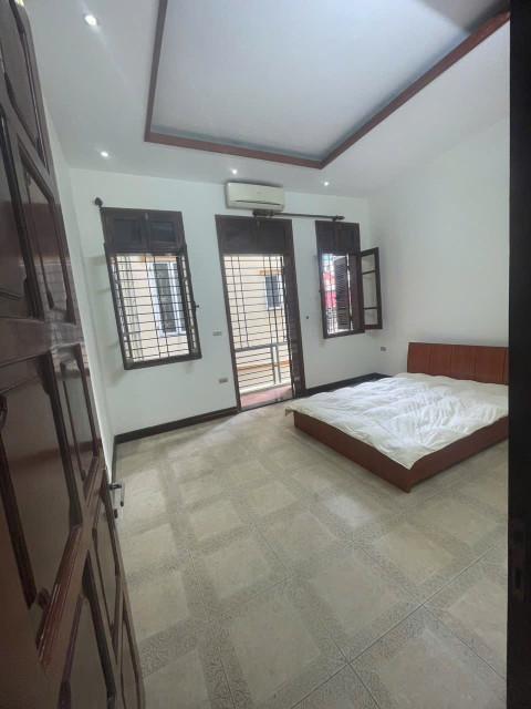 Bán nhà phố Hoàng Văn Thái, Thanh Xuân, phân lô, gần ô tô , 2 mặt thoáng trước sau