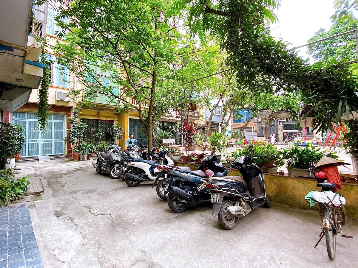 BÁN NHÀ PHÂN LÔ KHƯƠNG TRUNG – Ô TÔ VÒNG QUANH – VIEW VƯỜN HOA