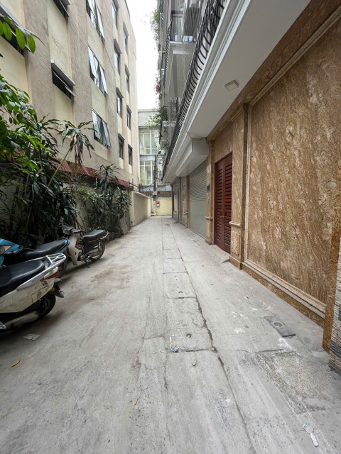 Cho thuê nhà ngõ 164 Vương Thừa Vũ, Khương Trung, Thanh Xuân. DT 40m x 4 tầng, giá 12tr