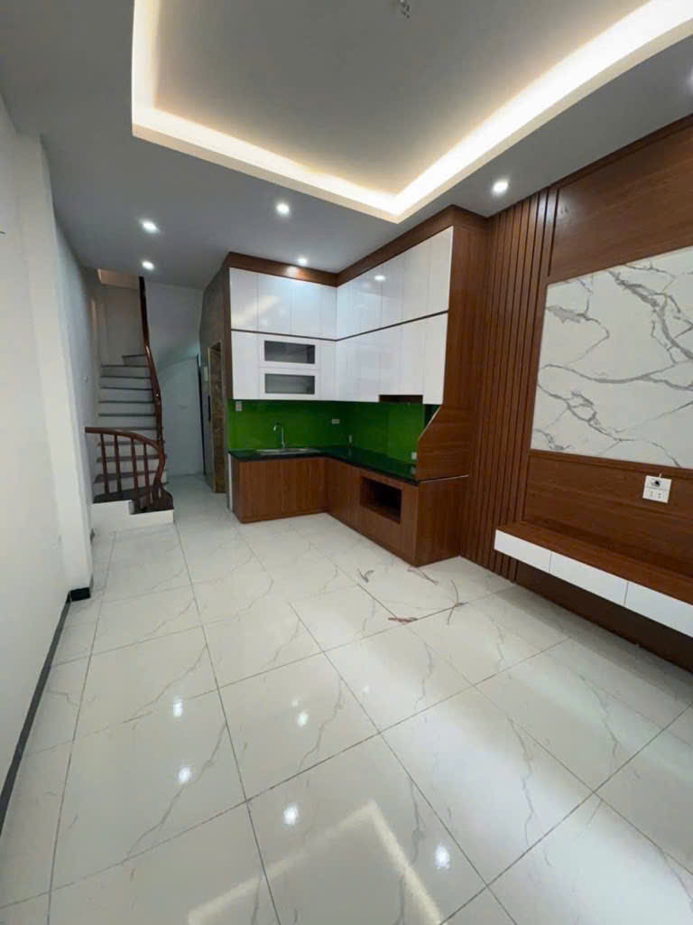 💥💥NHÀ 30M* 5 TẦNG, NHỈNH 6 TỶ, THANG MÁY, NGÕ Ô TÔ QUA- KIẾN HƯNG, HÀ ĐÔNG💥💥