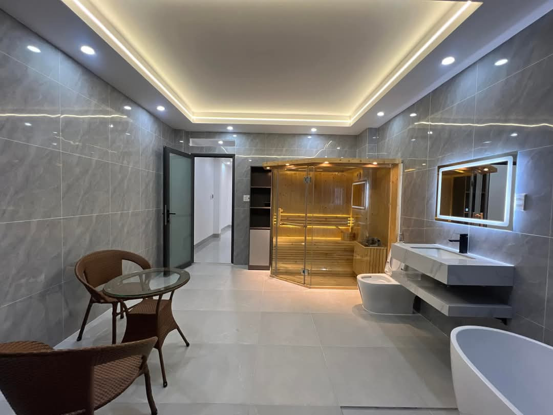 CHÍNH CHỦ CẦN TIỀN BÁN GẤP NHÀ 5 TẦNG MỚI XÂY - NGÕ RỘNG - CHỈ 5,X tỷ CTL