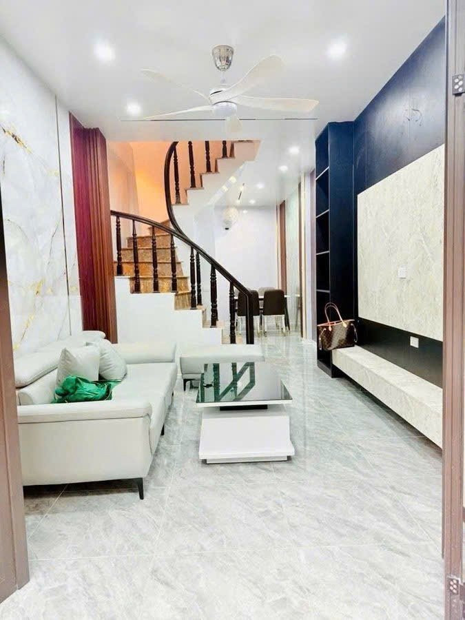 Bán Nhà riêng 33m² thổ cư 33m² giá 11.6 tỷ tại Phường Kim Liên Quận Đống Đa Hà Nội