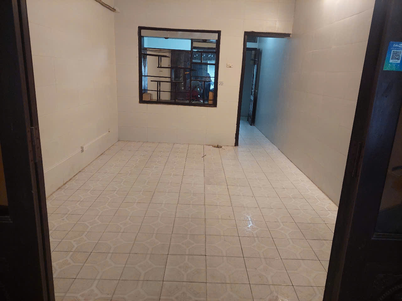 Cho thuê nhà Tập thể B9 Kim Liên, 3 tầng, 12 Triệu vừa ở vừa kinh doanh, ô tô đỗ trước nhà