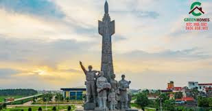 Chính chủ cần bán đất tại Kim Sơn, Đông Triều, Quảng Ninh. ======== Đặc điểm nổi bật. * Giá chỉ 60 triệu/m², rất hợp lý cho diện tích lớn. * Diện tích 388m², phù hợp cho nhiều mục đích sử dụng. * Đất có vị trí thuận lợi, dễ dàng di chuyển đến các khu vực 