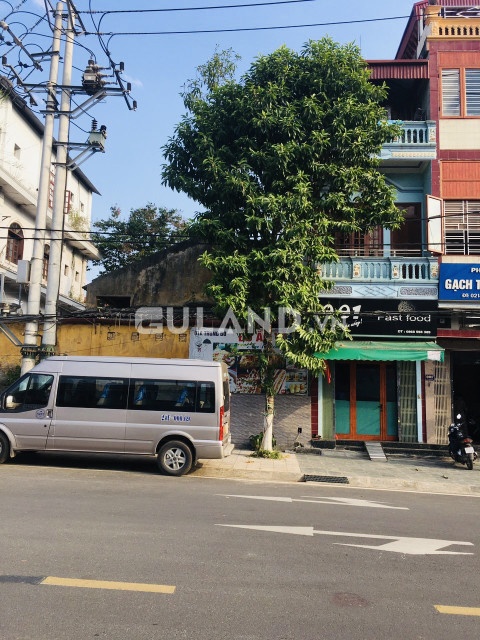 CHÍNH CHỦ cần Bán Nhà 3 tầng tại đường Trung Đô, Kim Tân, Lào Cai