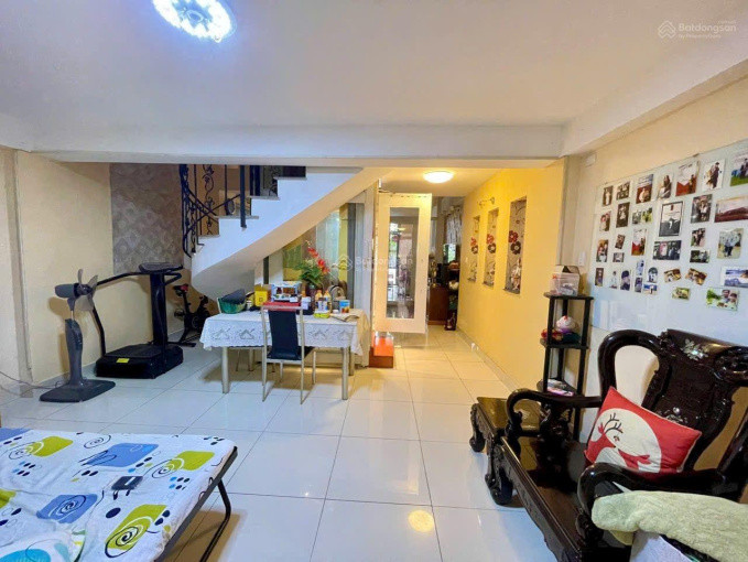 Bán nhà MT Nguyễn Tri Phương - Thuận An giá chỉ 3.1Tỷ full nội thất , thương lượng bán nhanh