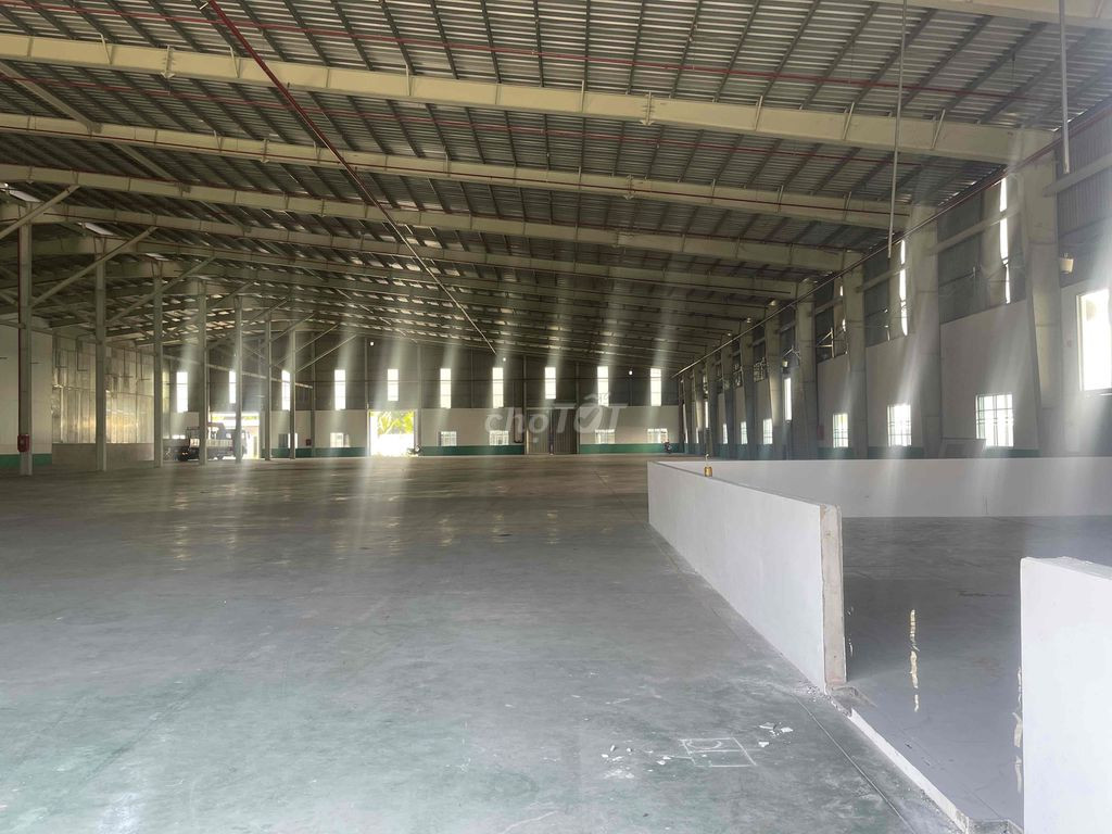 CHO THUÊ NHÀ XƯỞNG 1000 m2, Thuận An - Bình Dương