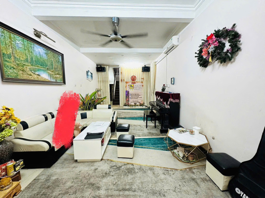 PL HUỲNH THÚC KHÁNG - OTO TRÁNH - KINH DOANH 52m2 4 tầng mt 3.9m Giá 22.2 tỷ