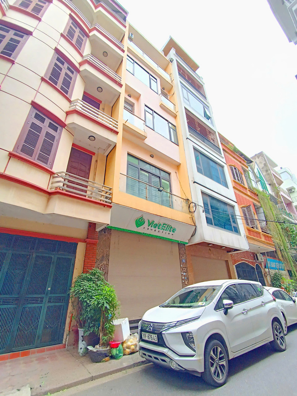 Mặt tiền hiếm 8.5m, vỉa hè kinh doanh đỉnh Hoàng Ngọc Phách 63m² x 4T – 21,4 tỷ