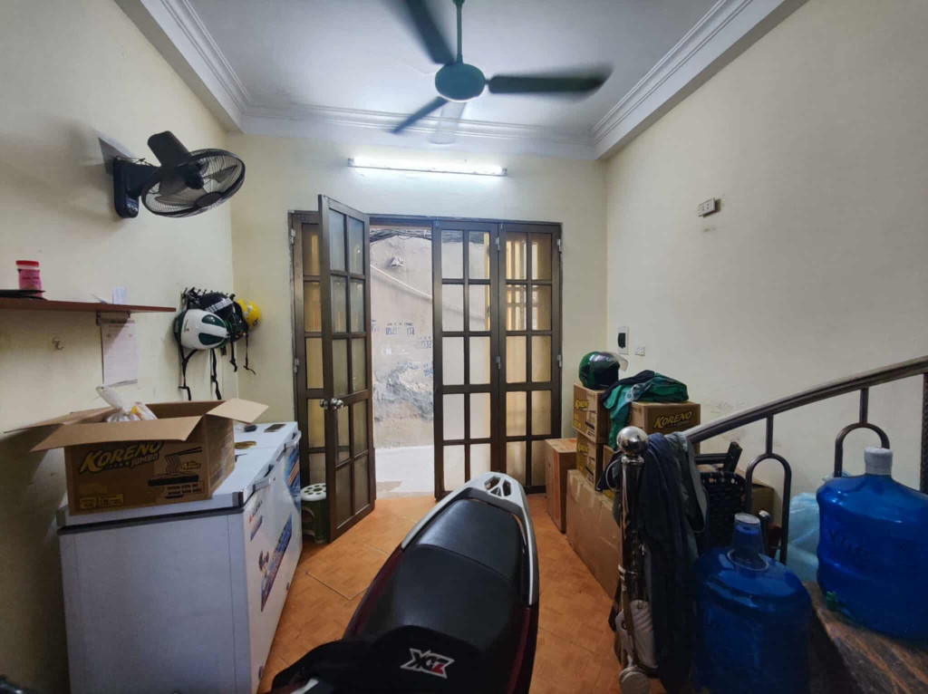 CHO THUÊ NHÀ ĐƯỜNG HOÀNG HOA THÁM, BA ĐÌNH, 4 TẦNG, 10M RA Ô TÔ