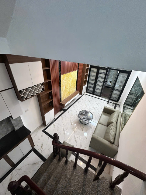 Cho thuê nhà ngõ 89 Thanh Lân, 4 tầng x 30m2, 2 ngủ, 9 Triệu ở gia đình