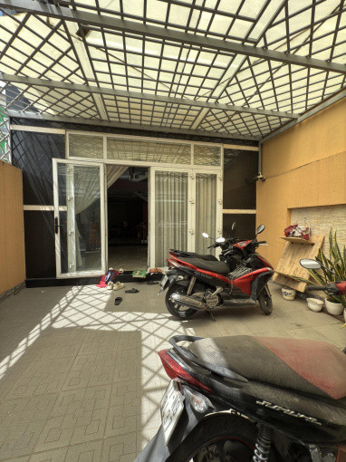 1 CĂN DUY NHẤT- CHƯA QUA ĐẦU TƯ HÀNG HIẾM GIÁ TỐT NHẤT KHU VỰC BÁN NHÀ 3 TẦNG - SÁT HOÀNG DIỆU 2
