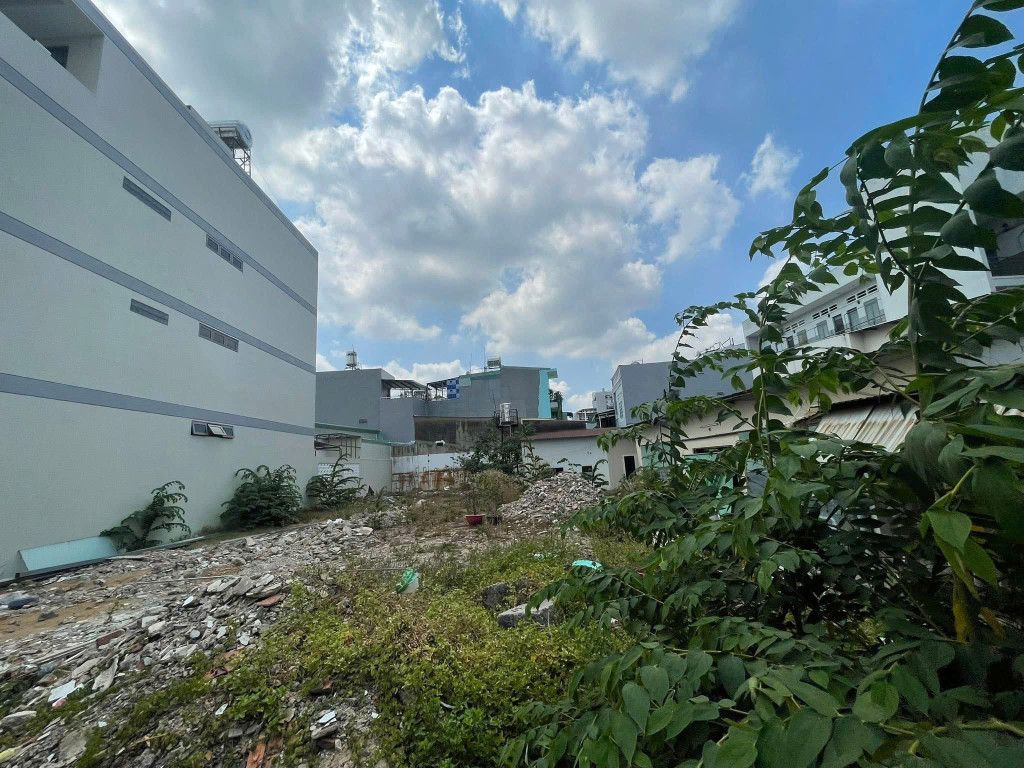 BDS HVL Cho thuê 500m2 đất mặt đường 10 Linh Trung Thủ Đức( ngay chợ Linh Trung)