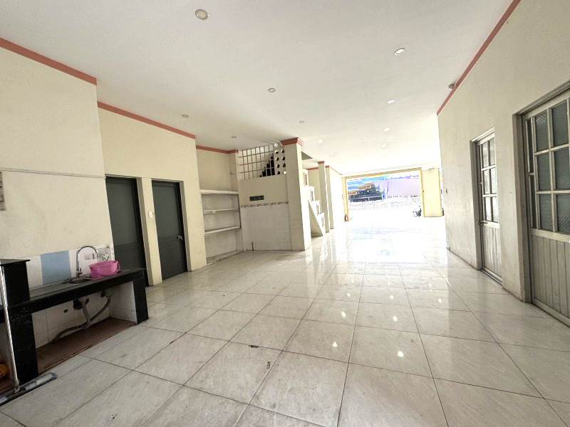 Mặt Tiền Kinh Doanh Sầm Uất – Ngang 8m – 183m² – Doanh Thu 40 triệu/tháng – Chỉ 17.9 tỷ Linh Trung Thủ Đức.