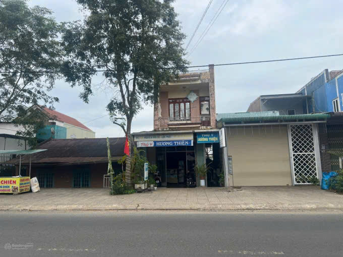 BÁN GẤP nhà mặt tiền diện tích 235m², GIÁ RẺ,tại 538 Nguyễn Văn Cừ, Lộc Phát, Lâm Đồng