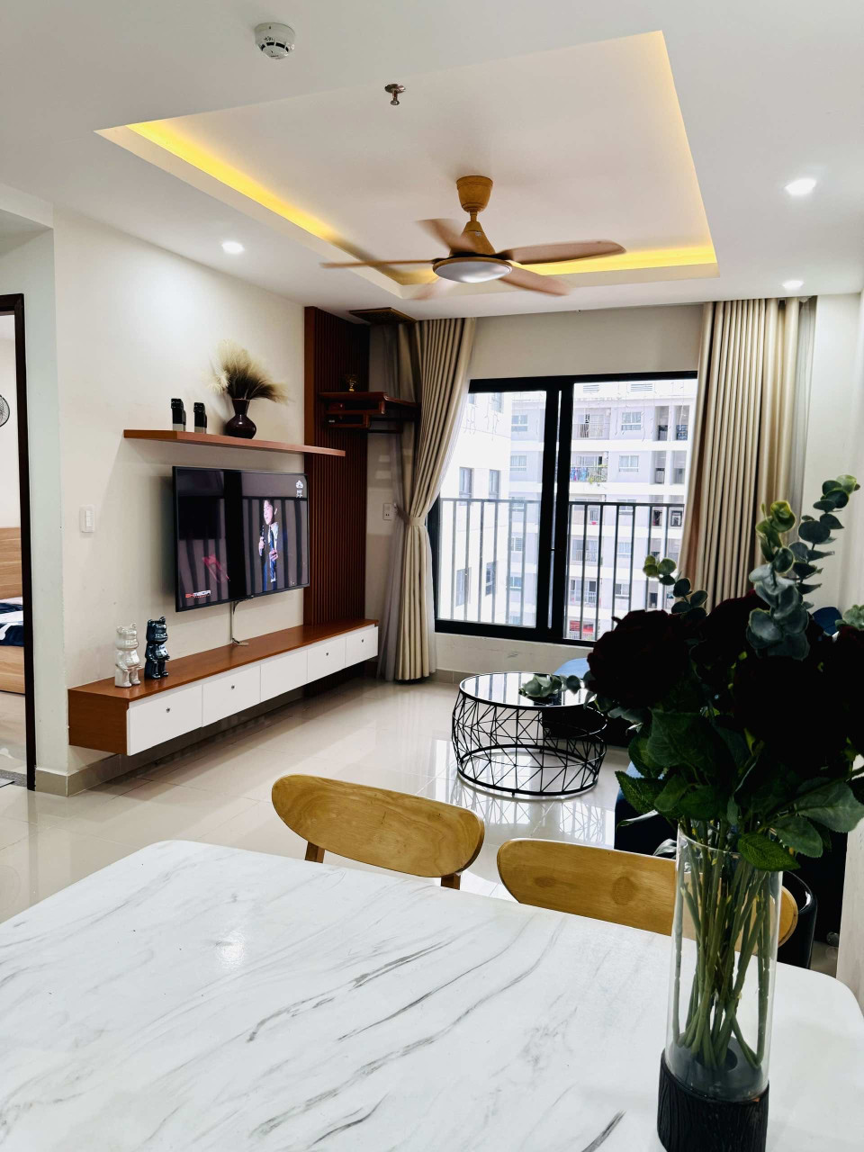 Cho thuê căn hộ CT2 VCN Phước Hải - Diện tích: 66,6m2  - 2 ngủ, 2 vệ sinh  -  full nội thất nhà mới sạch sẽ  Giá thuê: 11tr/ tháng  Cọc 2t thanh toán 2t Hợp đồng 1 năm Chủ cần cho thuê nhanh giá còn thương lượng ạ