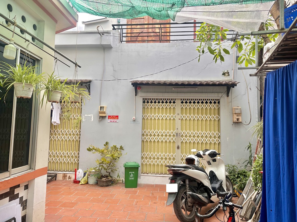 🏡 BÁN NHÀ HẺM XE HƠI – 95m² (8x12) – 2 TẦNG – HOÀNG HỮU NAM, KẾ GA METRO SỐ 1 – DÒNG TIỀN 11 TRIỆU/THÁNG