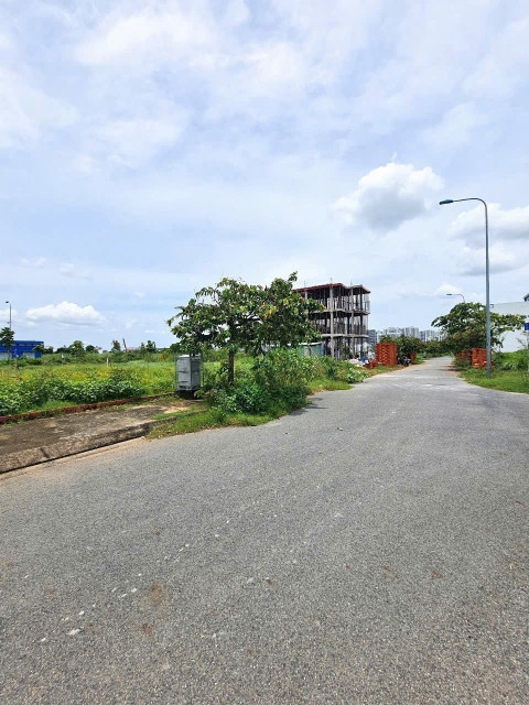 BDS HVL BÁN LÔ 8x20m TĐC PHƯỚC THIỆN Q9 GIÁ 9.3 tỷ