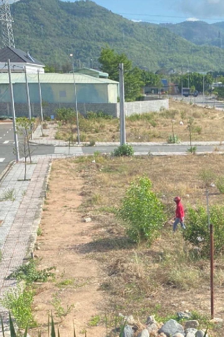 Bán Đất 104,5m² giá 4.3 tỷ tại Phường Long Hương TP. Hồ Chí Minh
