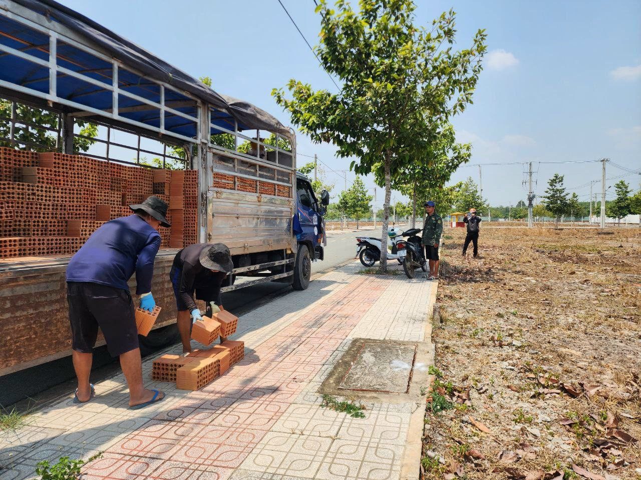 Bán đất 75m² full thổ cư ngang 5m giá 750 triệu tại Phường Long Nguyên
