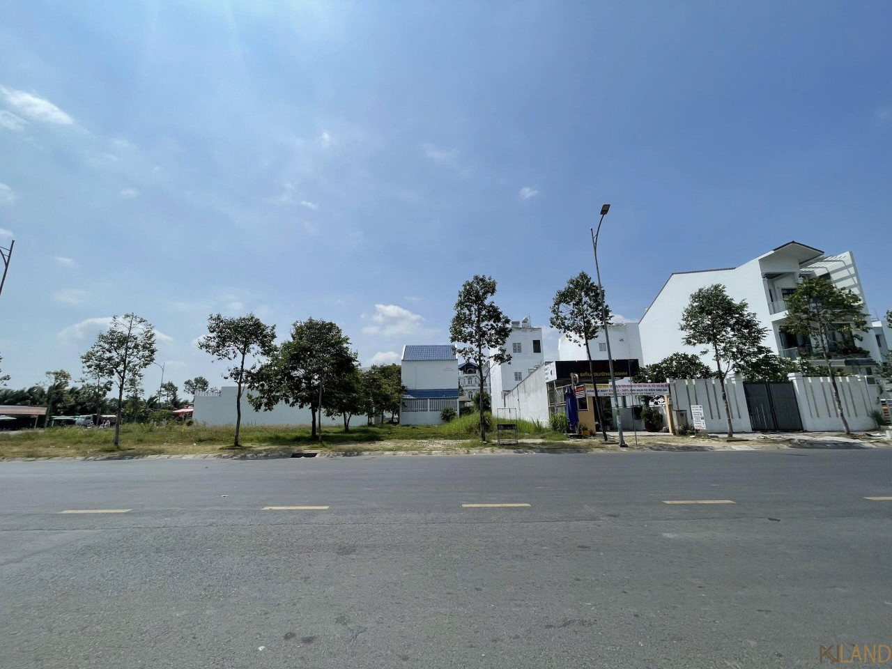 Ngân hàng thanh lý 3 nền đất giá chỉ 1.69 TỶ 60m2 thổ cư 100%  dự án Việt Nhân 1234, Long Phước, Quận 9 (cũ)