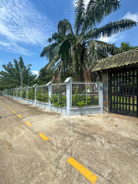 BDS HVL CG: CHO THUÊ VILLA 3800M2 LONG PHƯỚC Q9 GIÁ 39TR/TH