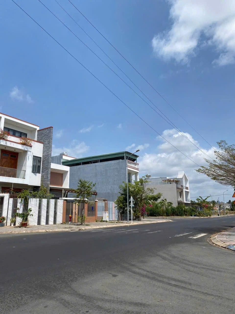 Bán Lô Góc 2 Mặt Tiền Trục Chính Hồ Tùng Mậu P. Long Tâm Bà Rịa