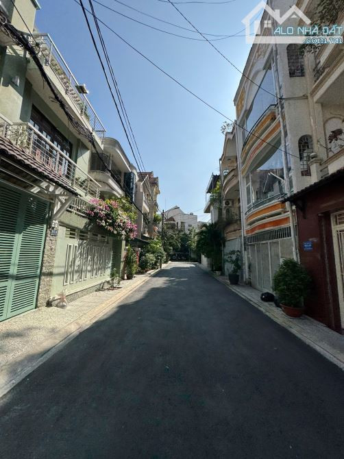 Bán đất cách Lê Văn Việt 200m, phường Long Thạnh Mỹ, Quận 9 giá 2.4TỶ, sang tên trong ngày