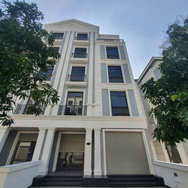 BDS  HVL VIN MANHATTAN 16 TỶ 7x14M 1T4L THÔ CÒN ĐẠP
