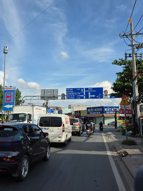 🔥BÁNĐẤT MẶT TIỀN ĐƯỜNG HOÀNG HỮU NAM, LÊ VĂN VIỆT QUẬN 9 (TP. THỦ ĐỨC) – 195M2 TẶNG NHÀ C4 5 PHỌNG TRỌ VỊ TRÍ VÀNG, SỔ HỒNG RIÊNG 🔥