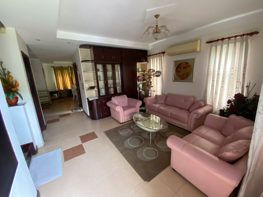 BDS   HVL  VILLA 377M2 3PN 3WC THẢO NGUYÊN SÀI GÒN Q9 GIÁ 25TR/TH