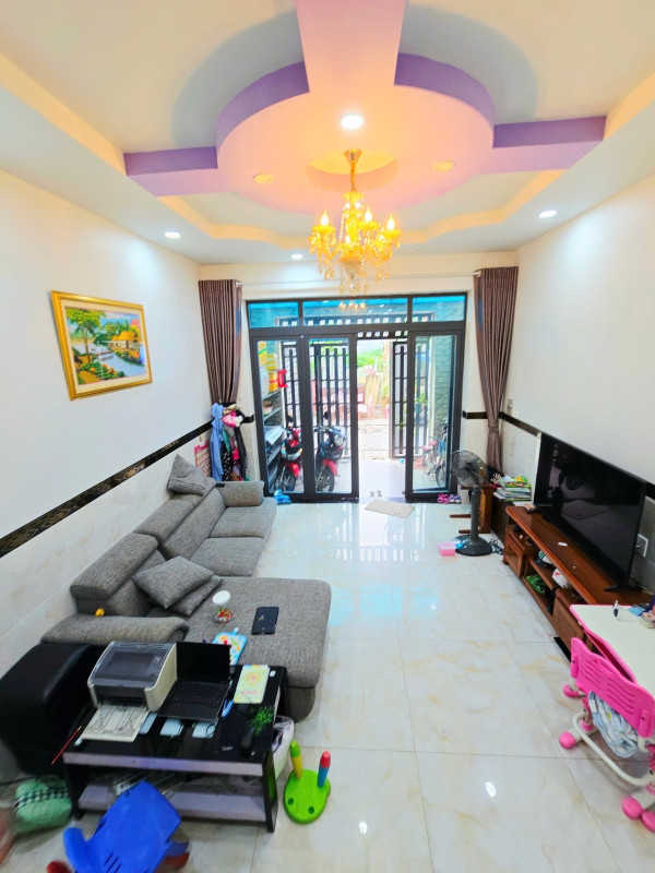 BÁN NHÀ ĐƯỜNG VÕ VĂN HÁT, LONG TRƯỜNG - 3 TẦNG - 5.1 TỶ