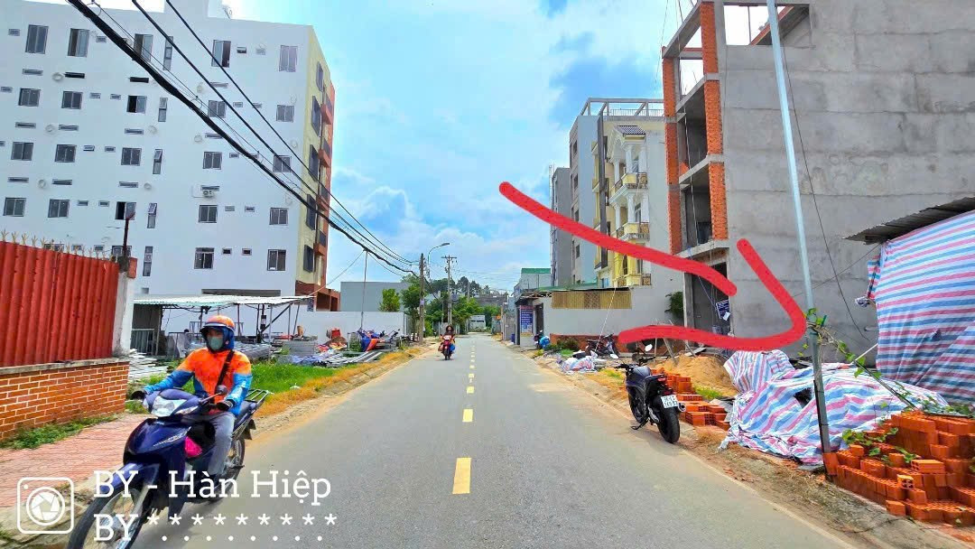 Bán đất Mt Võ Văn Hát. Hệ số xd lên 6 tầng . Vị trí đẹp 4 ×22.5