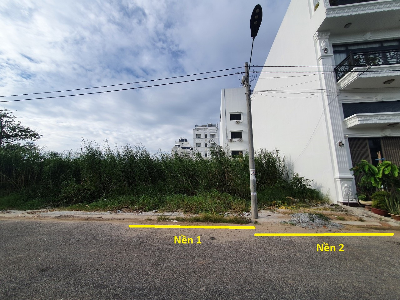 BÁN CẶP NỀN ĐƯỜNG NHÁNH SỐ 6 LÝ THÁI TỔ