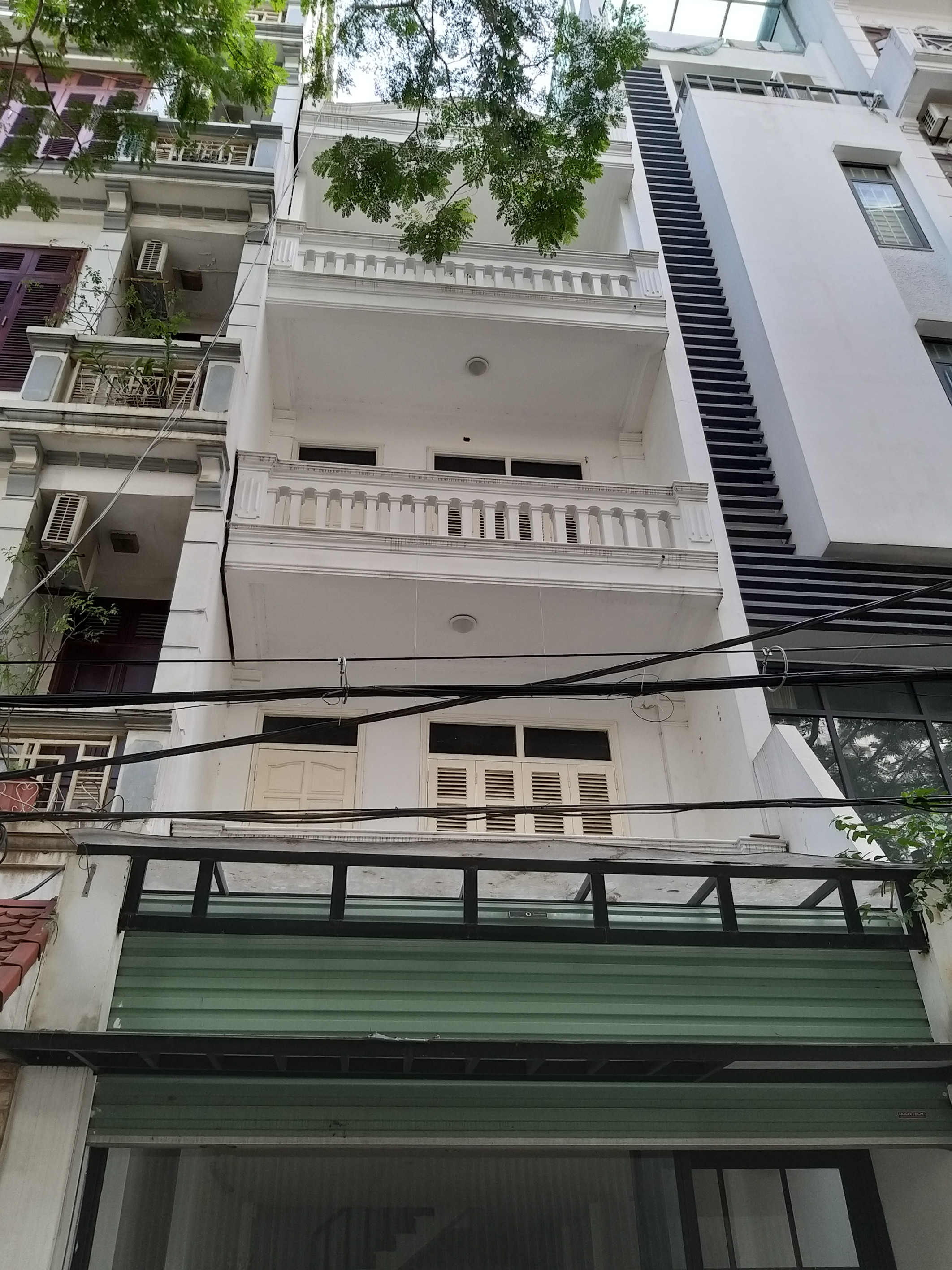 Cho thuê nhà phân lô Nguyễn Hoàng, 60m2 xây 5 tầng, ô tô đỗ cửa làm văn phòng, online